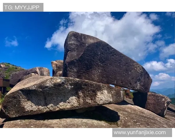 万隆与河内的文化交汇与发展探讨：历史背景与未来展望